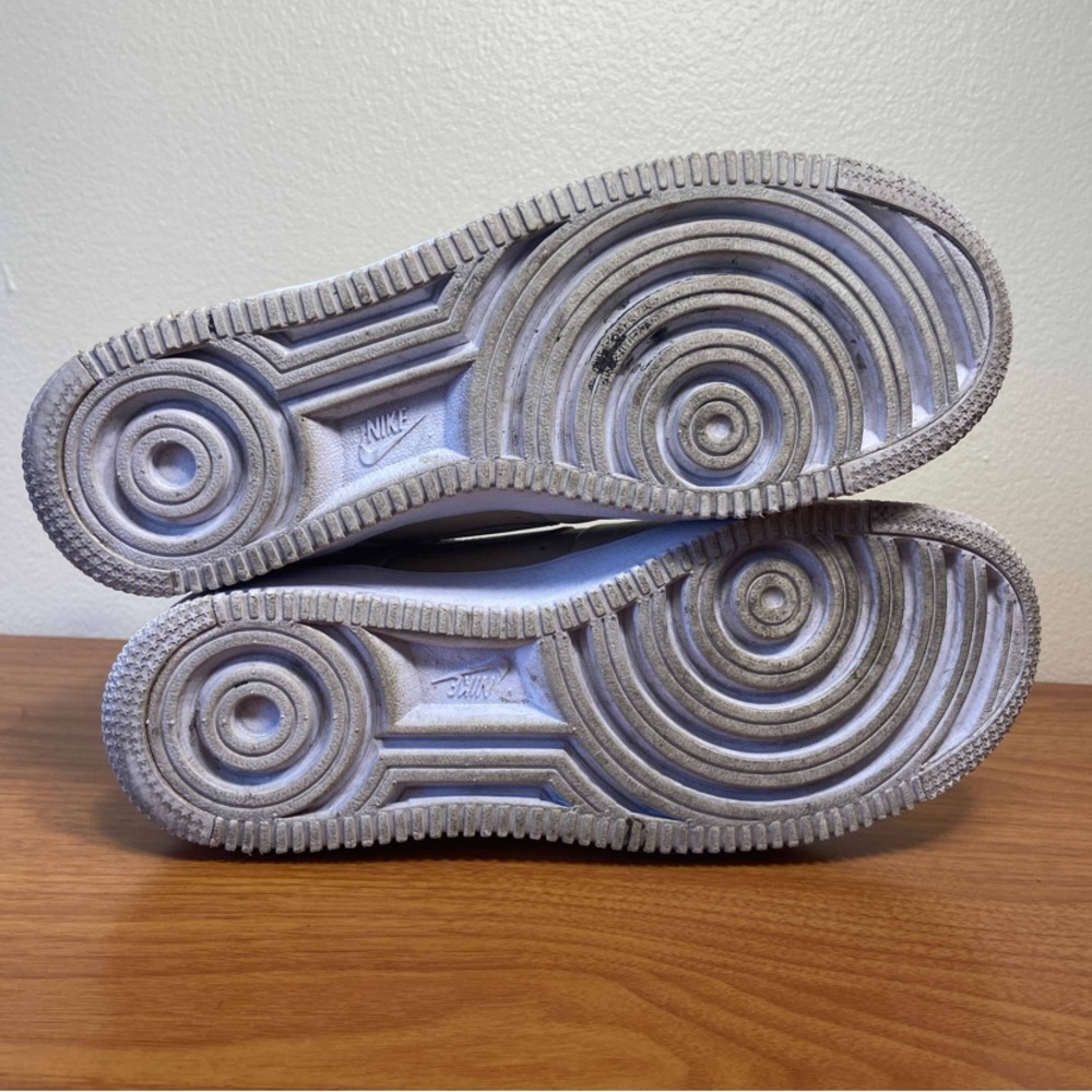 Nike Air Force 1 - Picture 6 of 9